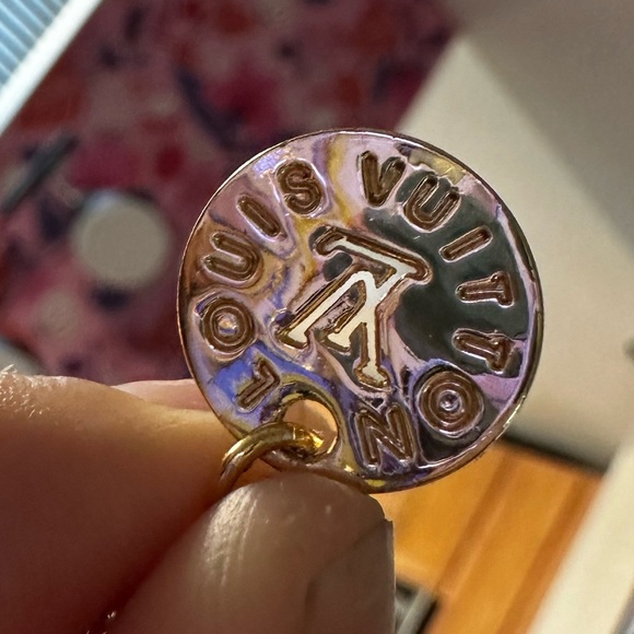 Louis Vuitton Zipper Pull Charm Gold - Picture 15 of 16